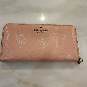 Kate Spade Cedar Street PInk Patent  Leather Zippered Wallet